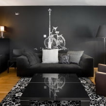 Melns dīvāns interjerā: apdares materiāli, toņi, formas, dizaina idejas, kombinācijas-4