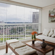 Kauč ​​na balkonu ili loži: vrste, dizajn, obrasci, mogućnosti smještaja-8