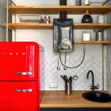Plytelių šernas ant virtuvės prijuostės: tipai, spalvos, dizainas, piešiniai, nuotrauka interjere-0