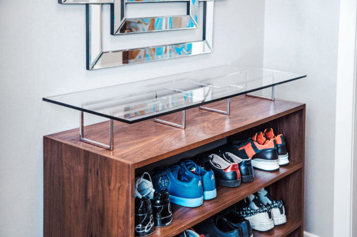 Tủ giày ở hành lang: mẹo lựa chọn, loại, hình dạng, vật liệu, màu sắc