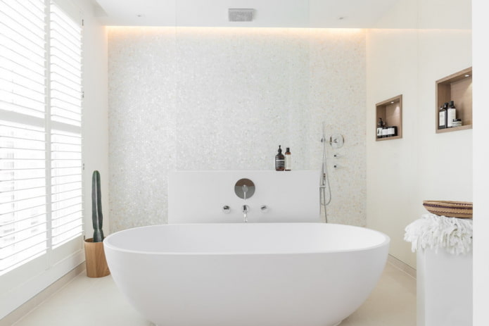 Baltas vonios kambarys: dizainas, deriniai, apdaila, santechnika, baldai ir dekoras