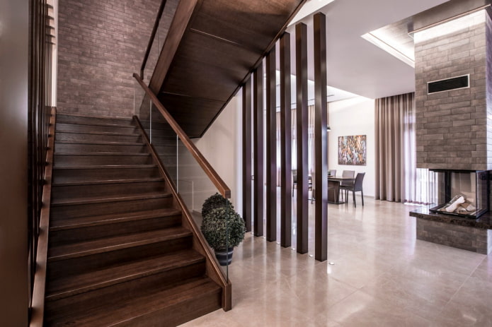 Escalera al segundo piso de una casa privada: tipos, formas, materiales, decoración, color, estilos.