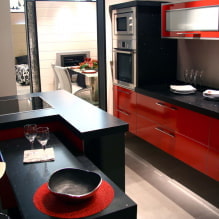 Červená a černá kuchyně: kombinace, výběr stylu, nábytek, tapety a záclony-5