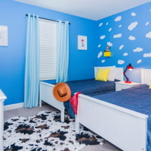 Warna biru dan biru di pedalaman bilik kanak-kanak: ciri-ciri reka bentuk-0