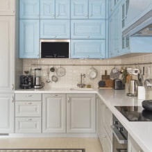 Cucina grigia negli interni: esempi di design, combinazione, scelta di finiture e tende-2