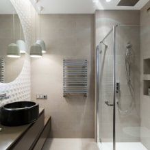 Conception d'une salle de bain avec cabine de douche: photo à l'intérieur, options de rangement-4