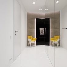 Comment faire un design pratique et élégant d'un couloir étroit? -0