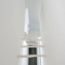 Dizajn stana s visokim stropovima 64 sq. M-27
